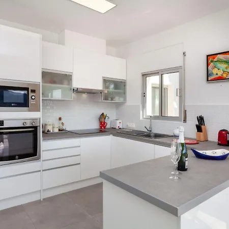 Gy By Interhome *